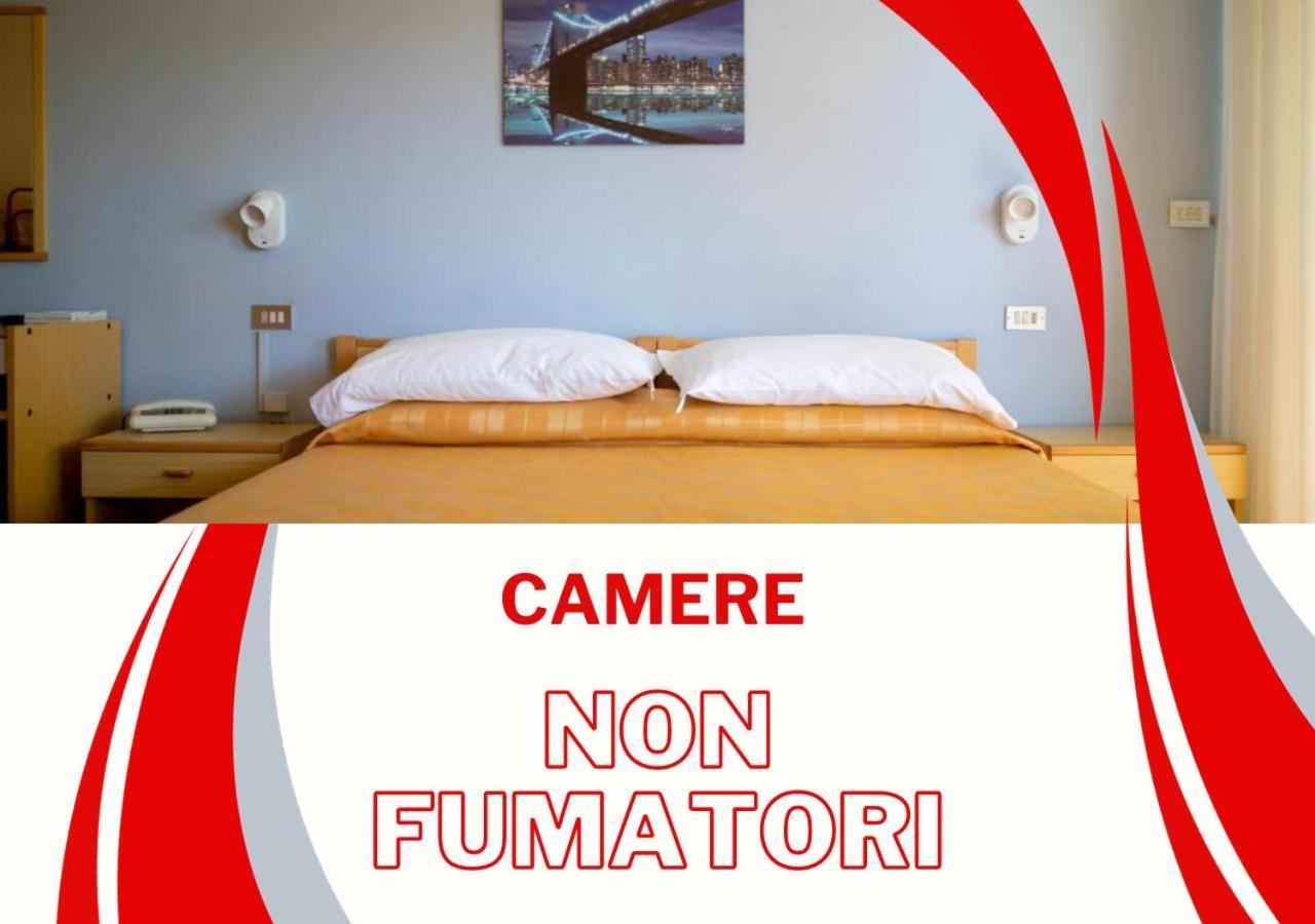 Hotel Quattropalme トルトレート エクステリア 写真