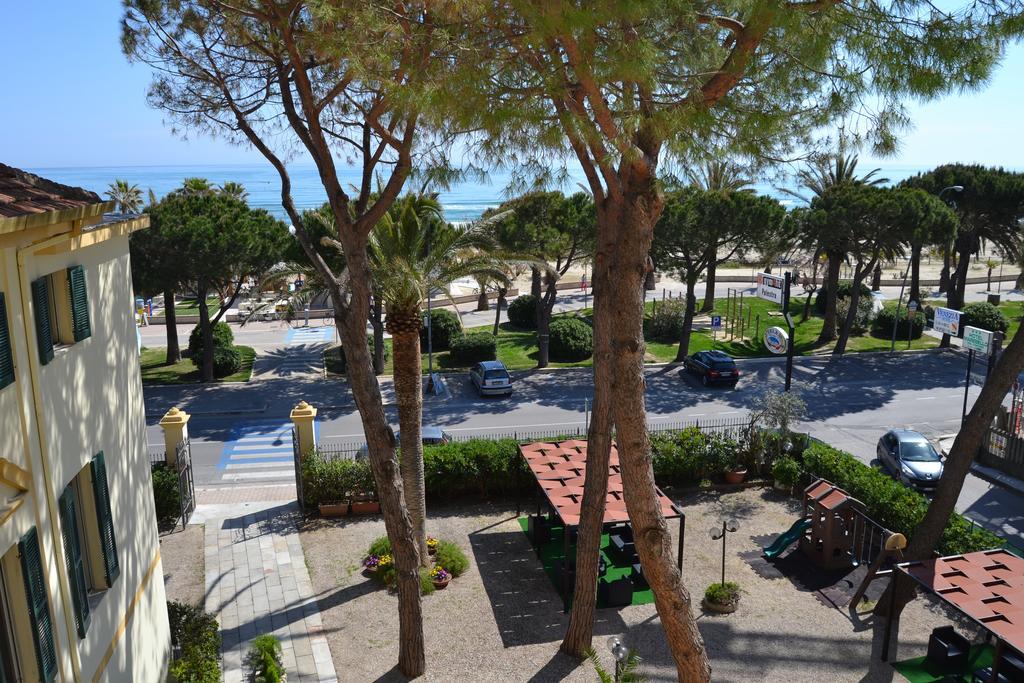 Hotel Quattropalme トルトレート エクステリア 写真